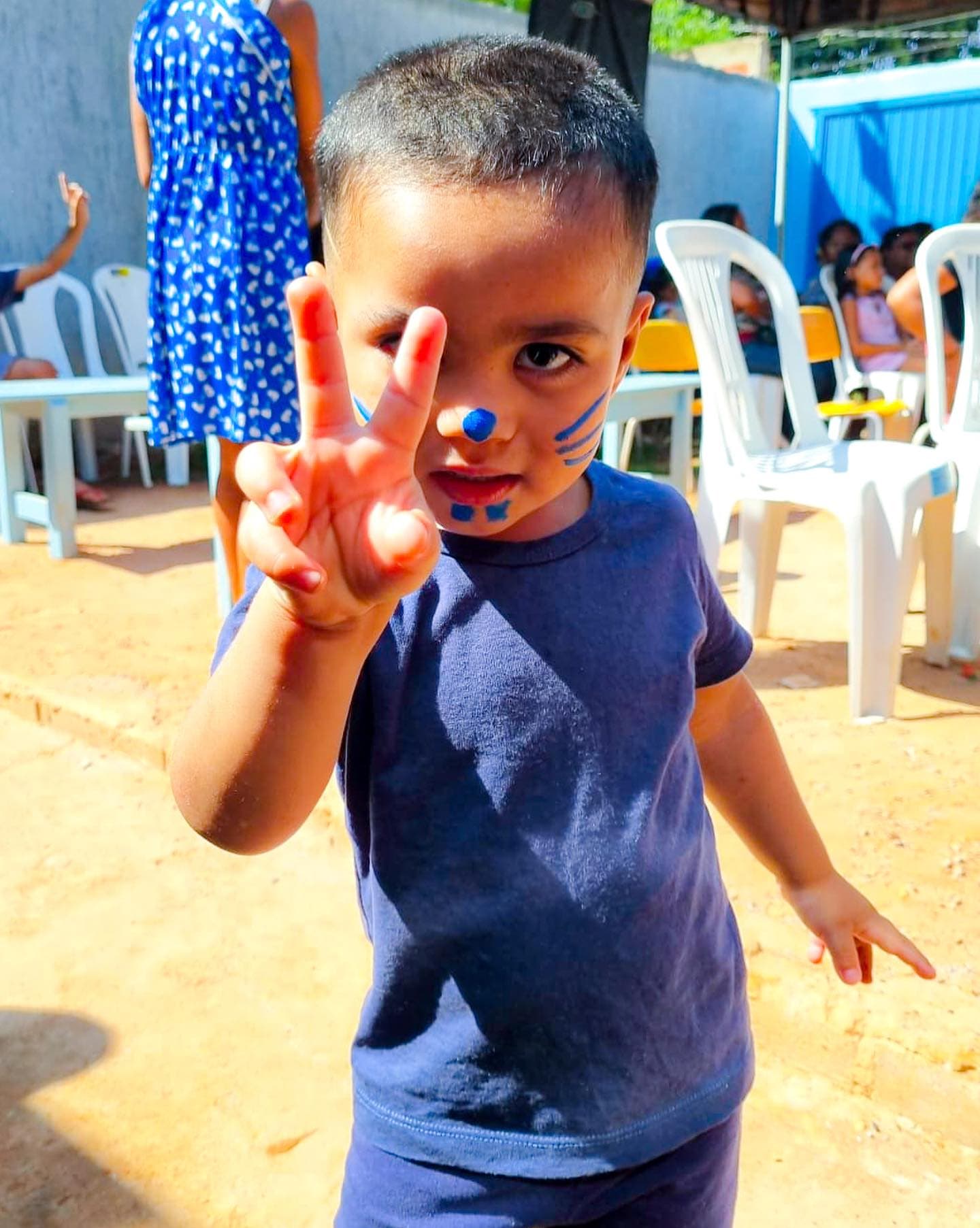 Registro de ação comunitária com famílias da região